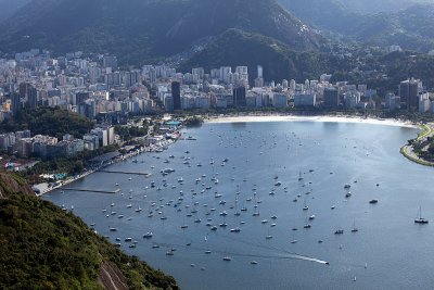 Sugarloaf: Yachts in Harbour