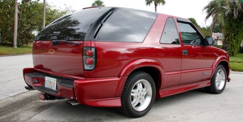 Eds 2001 Chevy Xtreme Blazer 2 of 3 .jpg