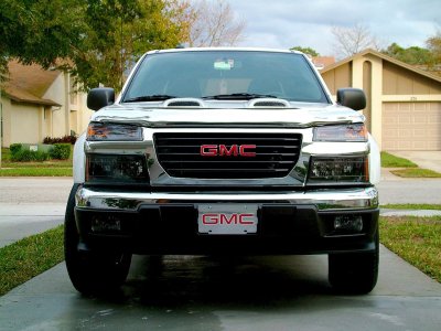 2005 GMC Canyon Off Road Chrome grill