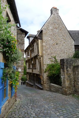 Dinan