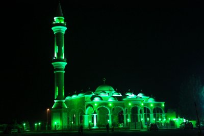 GREEN LIGHTS AT GHANTOOT MOSQUE IN ABUDHABI