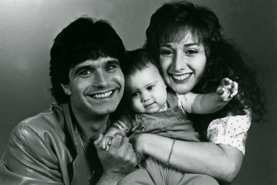 Laurence, Baby Nico & Hope Juber 1982 