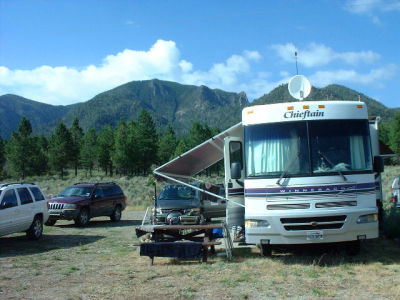 Another look at the campsite complete with Twill in the window