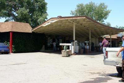 Gas station on the Virgin River (0047)