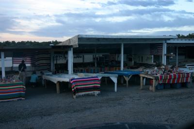 Navajo roadside merchants (3672)