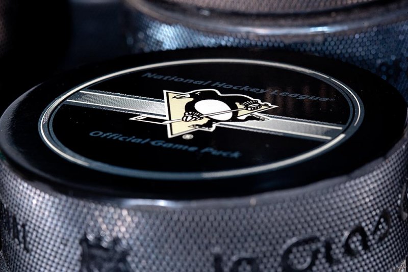 3/2/2011 Official Game Puck