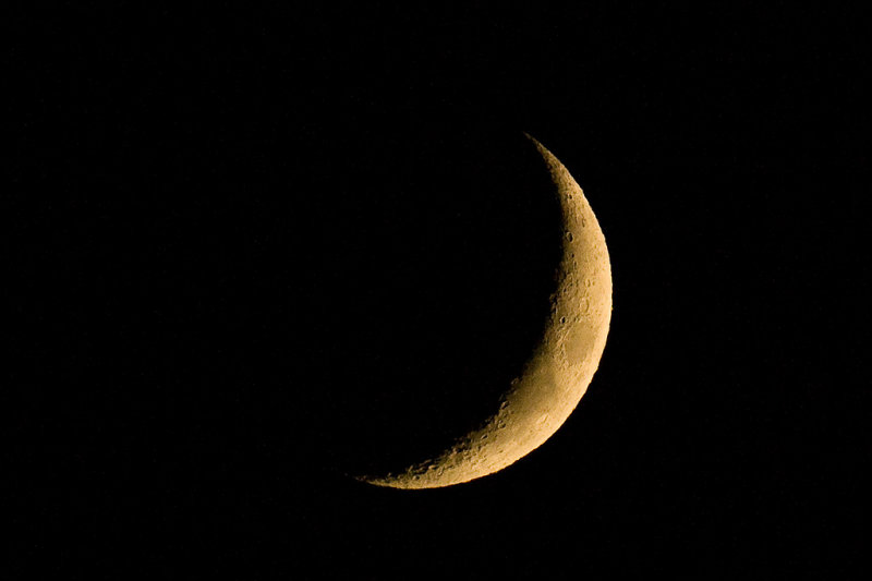 7/4/2011  Moon  waxing crescent with 14% of the Moon's visible disk illuminated.