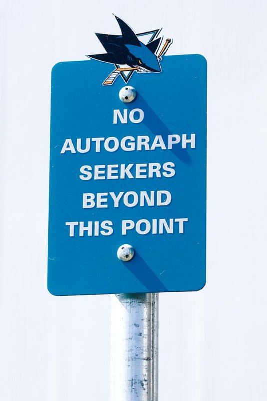 No Autograph Seekers