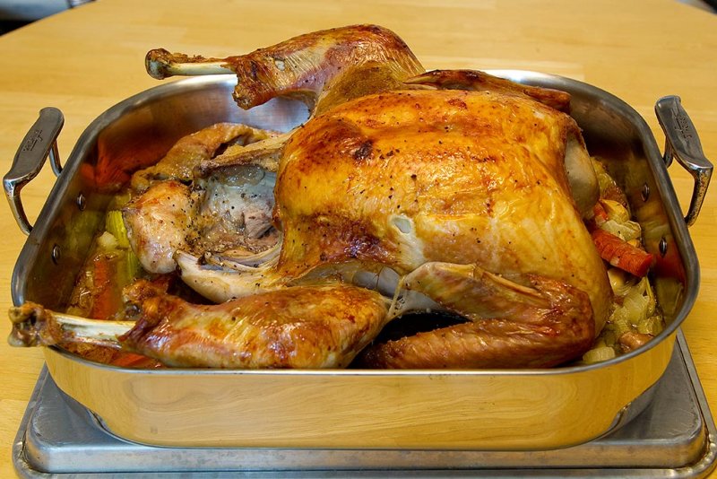 11/23/2011  I cooked a turkey on Thanksgiving eve