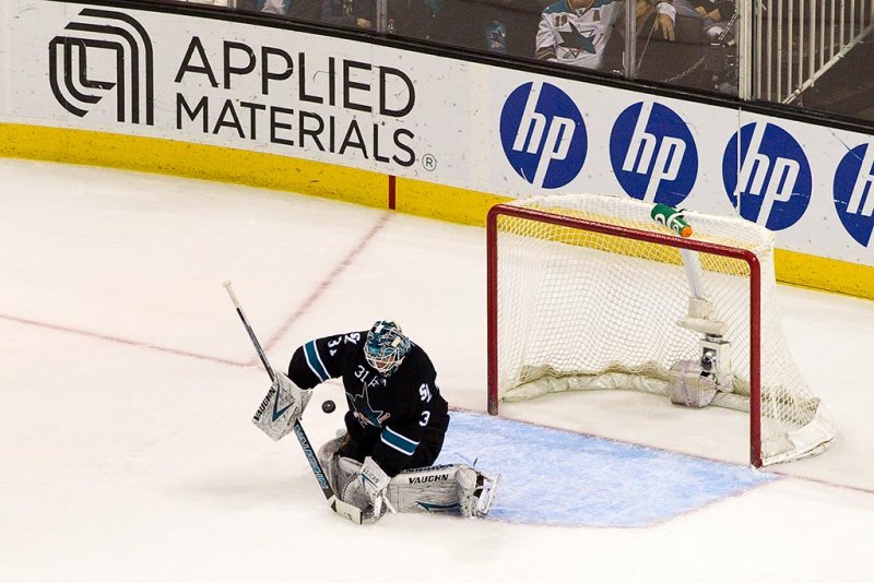 BH2D2891.jpg  Antti Niemi making a save on a shot by Ryan Suter