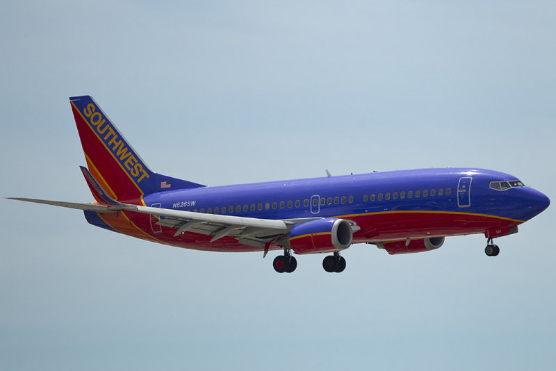 Southwest Airlines Boeing 737-3H4 N626SW