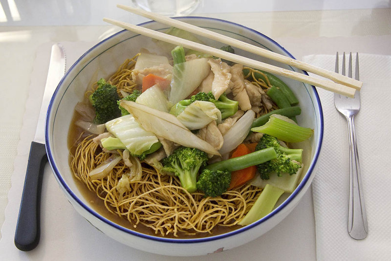 6/20/2012  Sauteed Chicken and Vegetables over Crispy Noodles