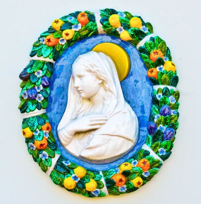  Blessed Virgin Mary in wreath Thomas Aquinas College California _MG_8852.jpg