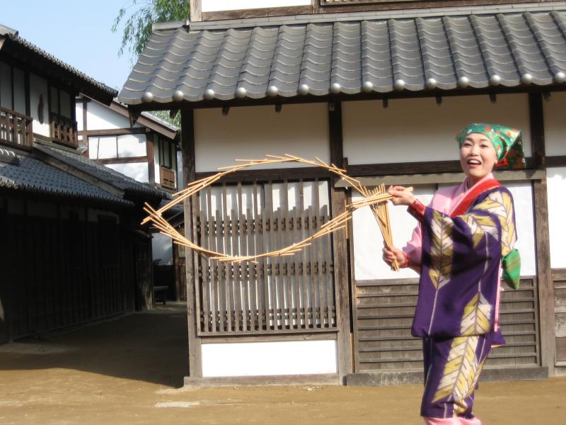 A dance with 44 bamboo sticks -4