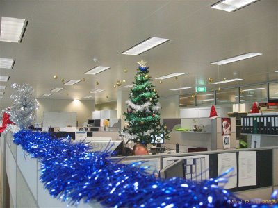 Christmas decorations in office 2007