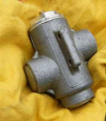 917 Oil Thermostat NOS