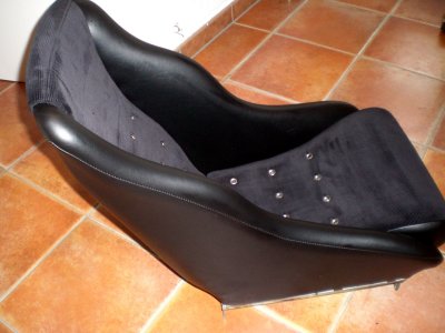 911R Scheel Factory Racing Bucket Seat - Restored Photo 1