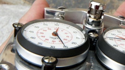 Heuer & Meylan 8-Hour Stopwatches with Single and Dual-Action Mounting Plate - Photo 8