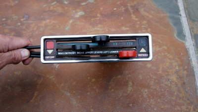 914 Air / Heater Control p/n 914.613.131.10 - Photo 3