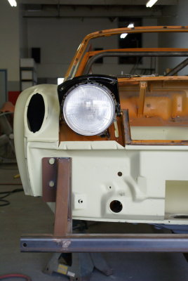 914-6 GT Mechanical Headlight Raisers - Right Side Installation Photo Sequence - Photo 25