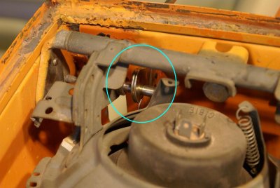 914-6 GT Mechanical Headlight Raisers - Left Side Installation Photo Sequence - Photo 56