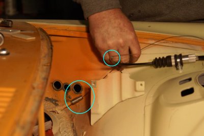 914-6 GT Mechanical Headlight Raisers - Cable Splitter Installation Photo Sequence - Photo 49