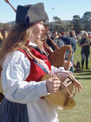 Hurdy-gurdy and bagpipes