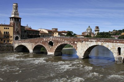 Verona - Ponte Pietra ca. 1st c. BC.jpg