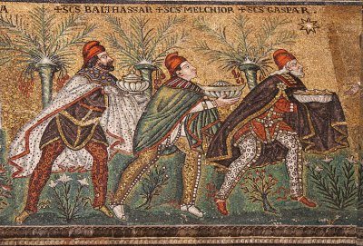 Ravenna - San Apollinaire Nuovo - Three Magi.jpg