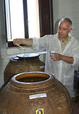 Ravenna - Beautiful Olive Oil .jpg