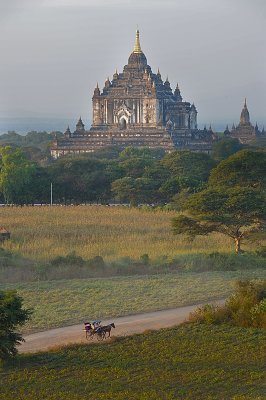 Sunset over Shwesandaw Paya.Bagan