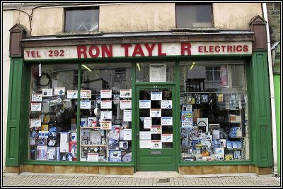 Ron Tayl r's