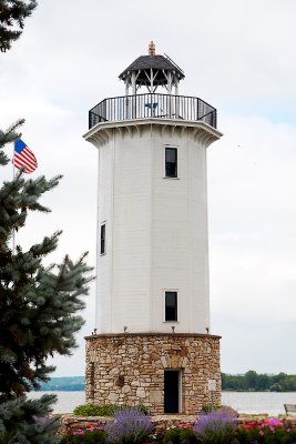 Lakeside Lighthouse.jpg