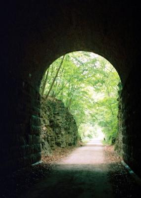 rr tunnel2.jpg