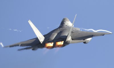 USAF Lockheed Martin/Boeing F-22 Raptor morning departure