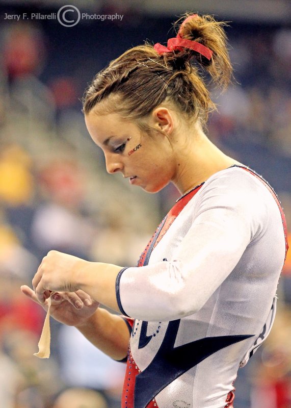 Arizona beam competitor Aubree Cristello