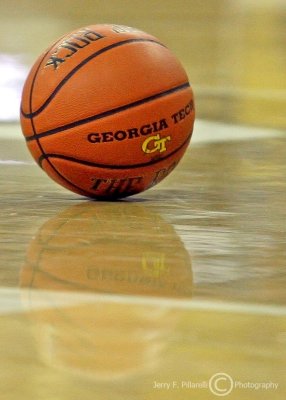 Yellow Jackets basketball on the court