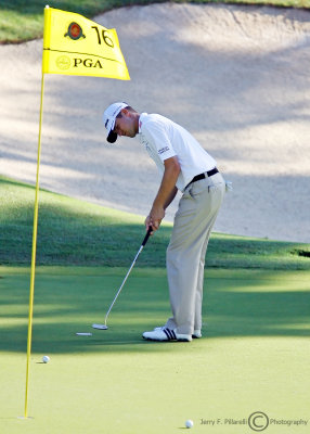 Sean OHair putts at the 93rd PGA Championship