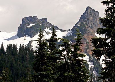 Jagged mountain peaks in Mount Rainier National Park