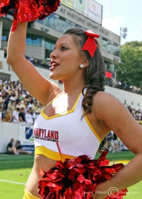 Terrapins Cheerleader performs on the sidelines