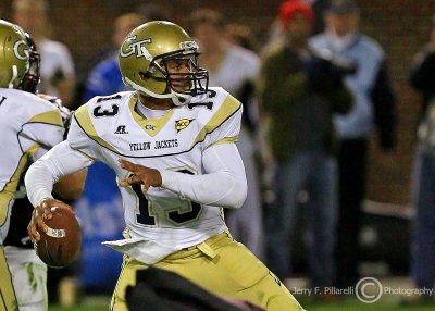 Jackets QB Tevin Washington loads up to deliver a pass downfield