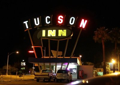 Tucson Inn on Drachman at night