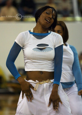 Halftime dancer shows a few moves of her own