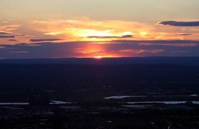 g4/17/628717/3/61015810.nyc_pbase25_sunset_berkshires.jpg