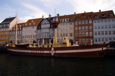 Old lighthouse boat - Nyhavn