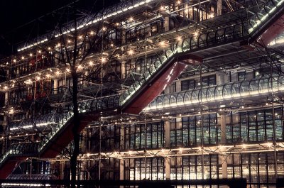 Beaubourg by night