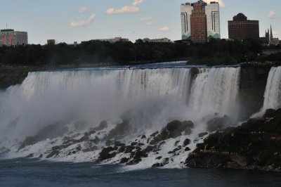 Niagara_Falls_2012