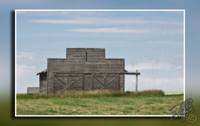 Old Wooden Garage 128855.jpg