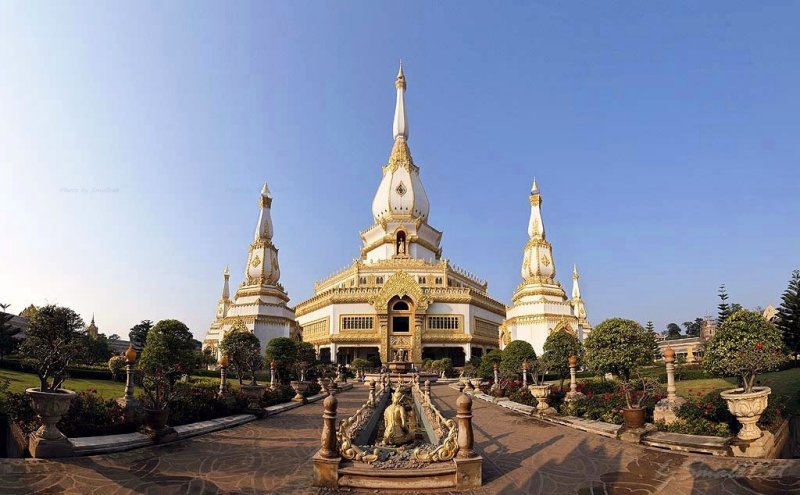 Chaimongkol great pagoda