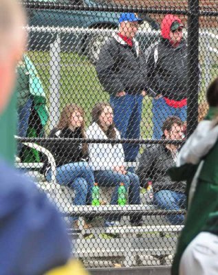 Cold Day In Castleton Crowd!